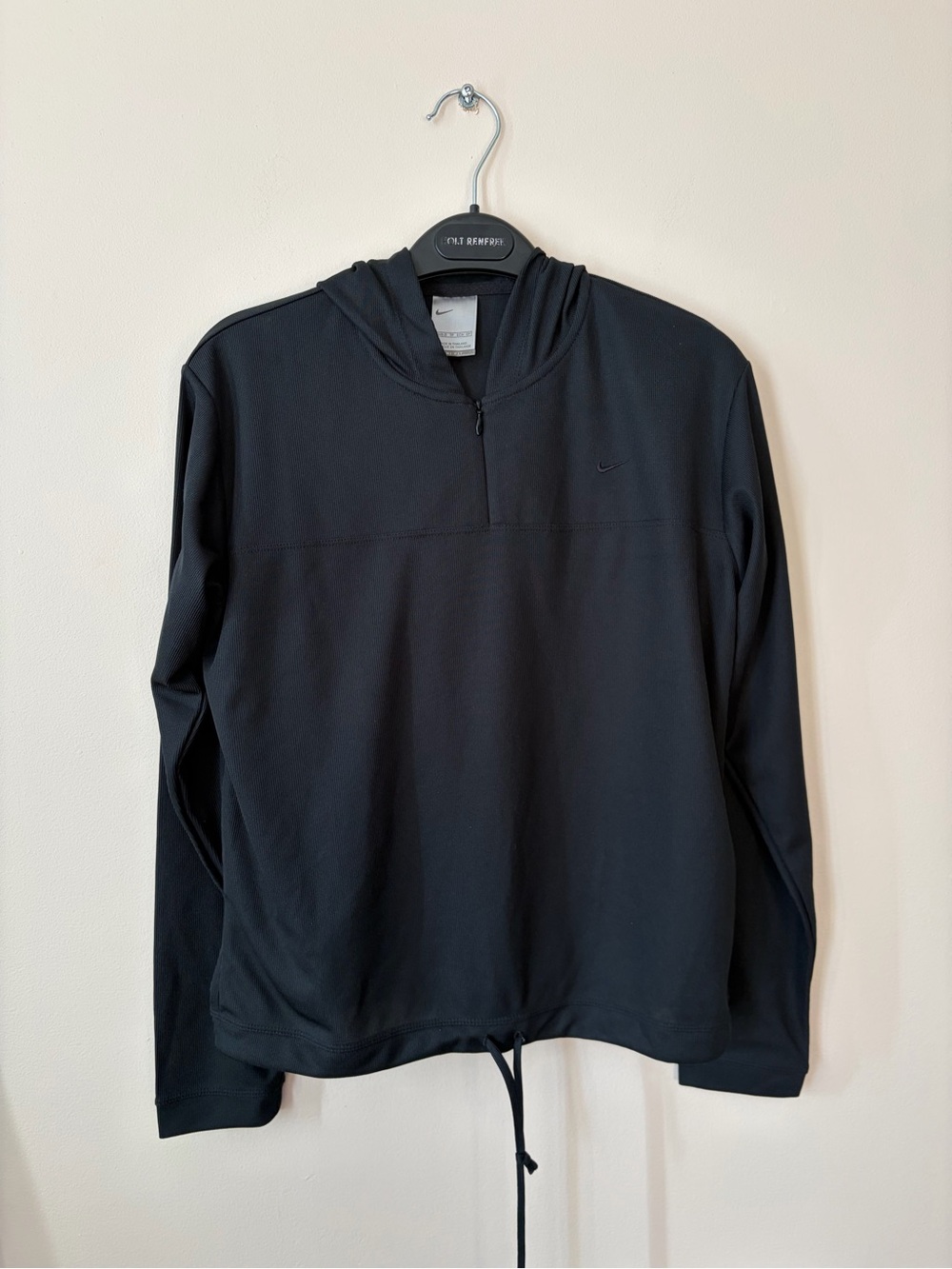 Nike woman Black Half-Zip Hooded Long-Sleeve Shirt